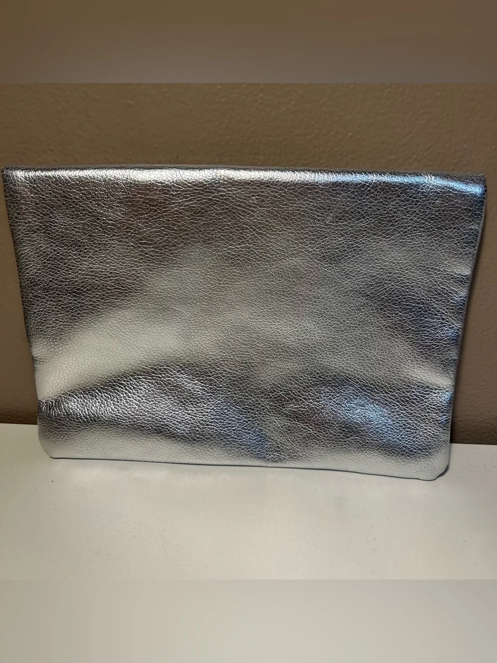 VICTORIA'S SECRET ANGEL SILVER METALLIC FOLD OVER CLUTCH MAKEUP BAG NWOT